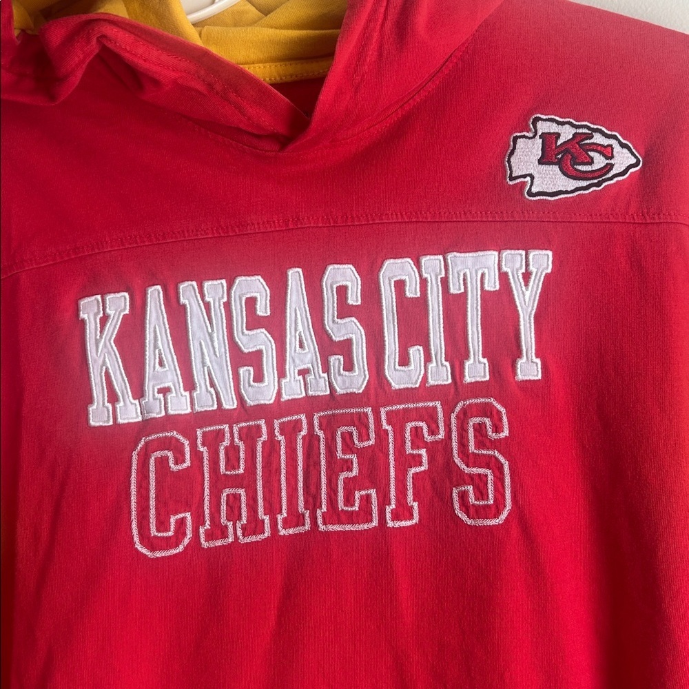 NFL Kansas City Chiefs long sleeve hooded color block shirt EUC size large 14/16 - Picture 2 of 4